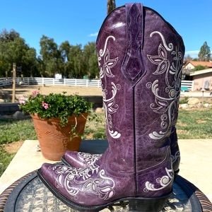Women’s western boots